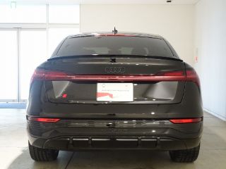 Audi Q8 Sportback e-tron