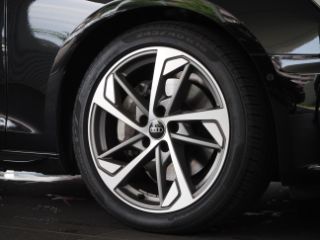 Audi A4 Sedan