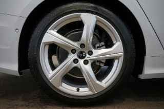 Audi A6 Sedan