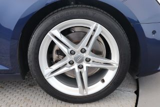 Audi A4 Sedan
