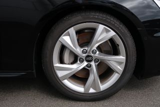 Audi A4 Sedan