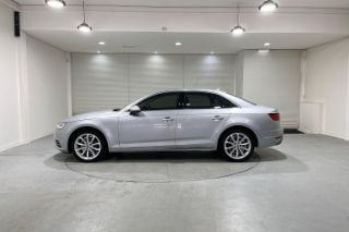 Audi A4 Sedan