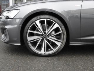 Audi A6 Sedan