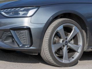 Audi A4 Limousine