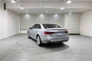 Audi A4 Sedan