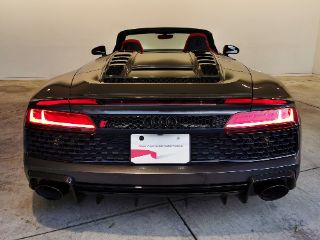 Audi R8 Spyder V10 performance quattro