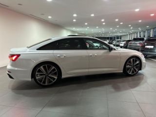 Audi A6 Sedan