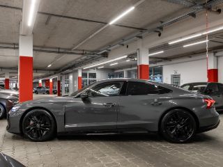 Audi RS e-tron GT performance