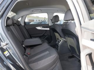 Audi A4 Limousine