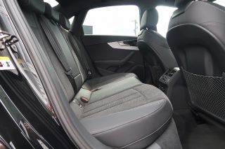 Audi A4 Sedan
