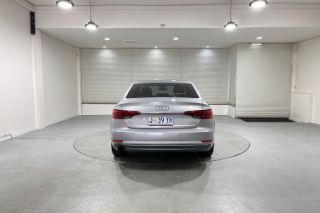 Audi A4 Sedan