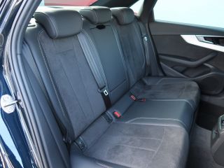 Audi A4 Sedan
