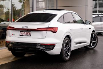 Audi Q8 Sportback e-tron