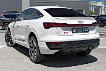 Audi Q8 Sportback e-tron