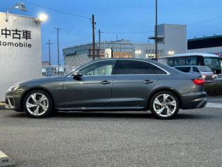 Audi A4 Sedan