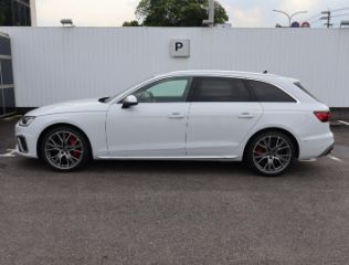 Audi S4 Avant
