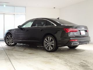 Audi A6 Sedan