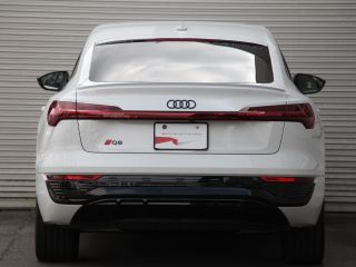 Audi Q8 Sportback e-tron