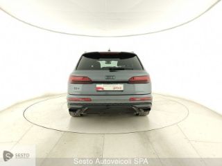 Audi Q7 SUV