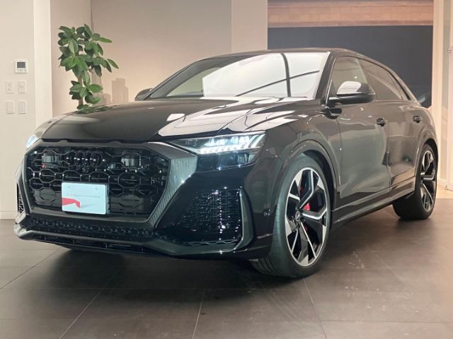 Audi RS Q8