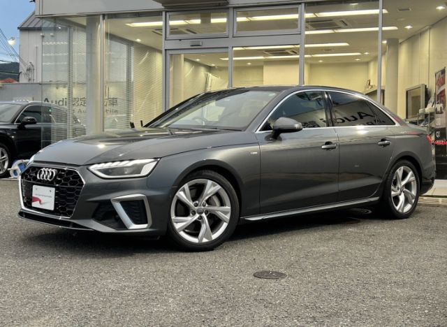 Audi A4 Sedan