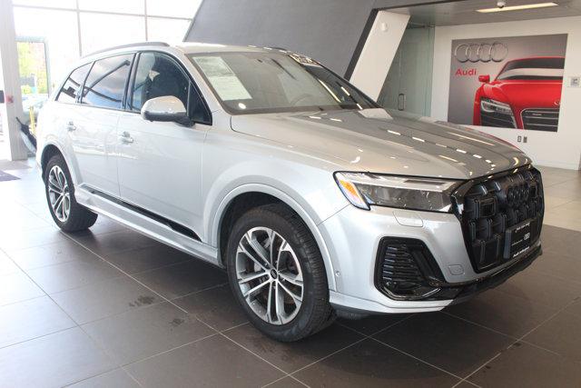 Photo of 2025 Audi Q7