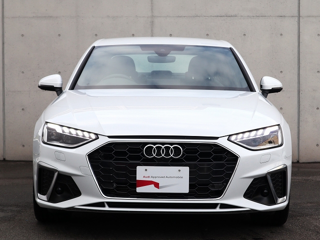 Audi A4 Sedan