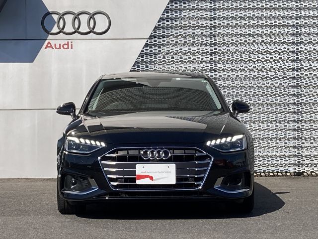 Audi A4 Sedan