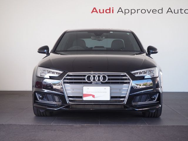 Audi A4 Sedan