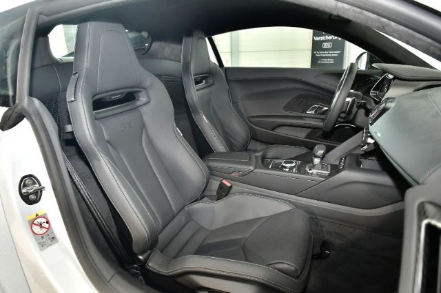 Audi R8 Coupé V10 performance RWD