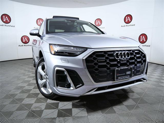 Used 2022 Audi Q5 Prestige with VIN WA1FAAFYXN2066572 for sale in Richfield, MN