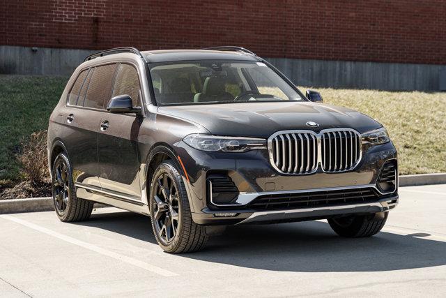 Used 2022 BMW X7 40i with VIN 5UXCW2C0XN9L25310 for sale in Kirkwood, MO
