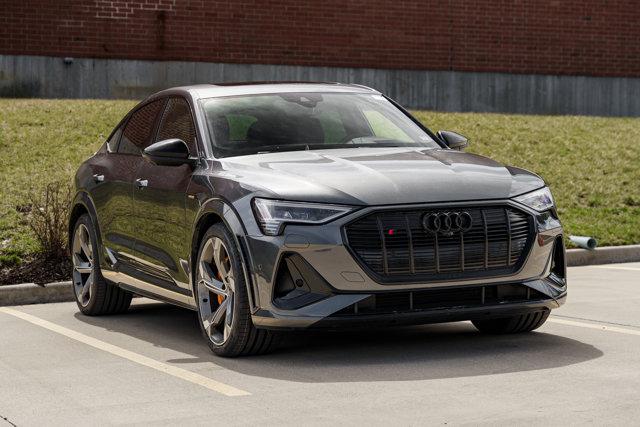 Used 2022 Audi e-tron S Sportback Prestige with VIN WA13CBGE9NB013398 for sale in Kirkwood, MO