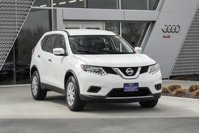 Used 2015 Nissan Rogue S with VIN 5N1AT2MV3FC828785 for sale in Saint Charles, IL
