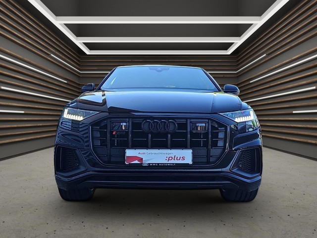 Audi SQ8 SUV