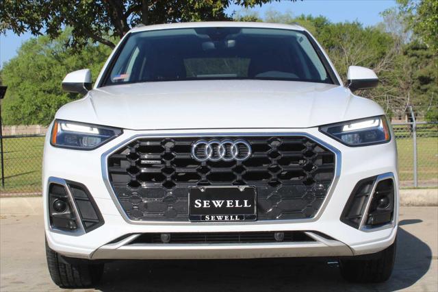 Used 2022 Audi Q5 Premium with VIN WA1GAAFY3N2091155 for sale in Houston, TX