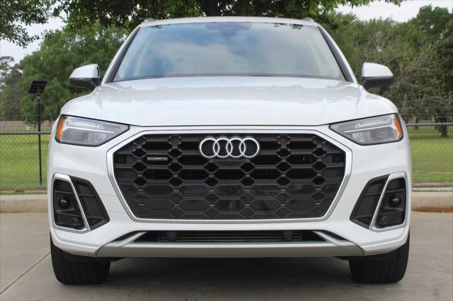 Used 2022 Audi Q5 Premium Plus with VIN WA1EAAFYXN2005654 for sale in Houston, TX