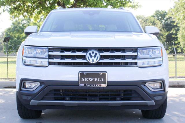 Used 2018 Volkswagen Atlas SEL Premium with VIN 1V2NR2CA4JC586986 for sale in Houston, TX