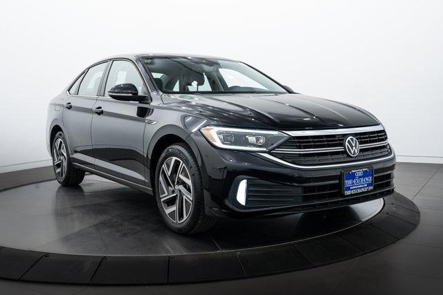 Used 2023 Volkswagen Jetta SEL with VIN 3VWGM7BU2PM055386 for sale in Highland Park, IL