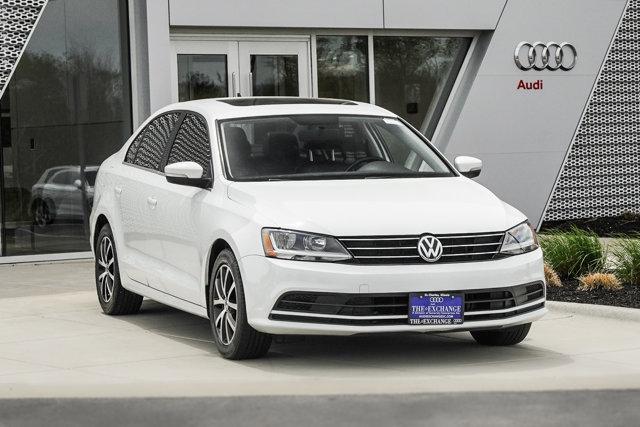 Used 2017 Volkswagen Jetta SE with VIN 3VWB67AJ6HM319187 for sale in Saint Charles, IL