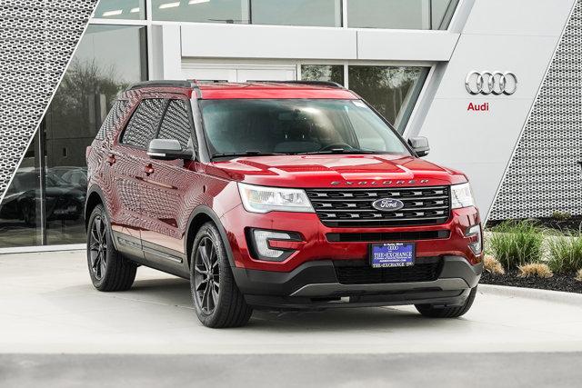 Used 2017 Ford Explorer XLT with VIN 1FM5K7D88HGA43458 for sale in Saint Charles, IL