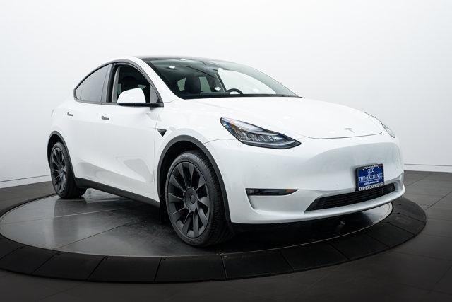 Used 2021 Tesla Model Y Long Range with VIN 5YJYGDEE8MF112157 for sale in Highland Park, IL