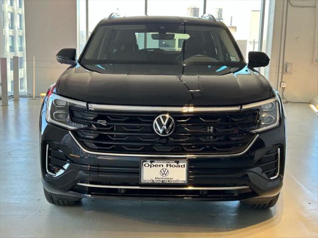 Used 2024 Volkswagen Atlas SEL Premium R-Line with VIN 1V2FR2CA5RC566536 for sale in New York, NY
