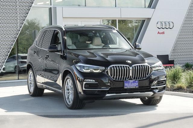 Used 2019 BMW X5 40i with VIN 5UXCR6C57KLL61772 for sale in Saint Charles, IL