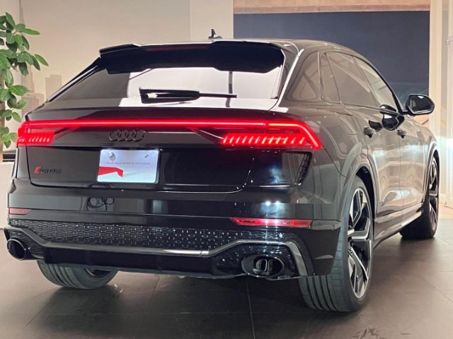 Audi RS Q8