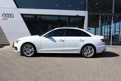 Audi A4 Sedan