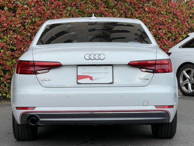 Audi A4 Sedan