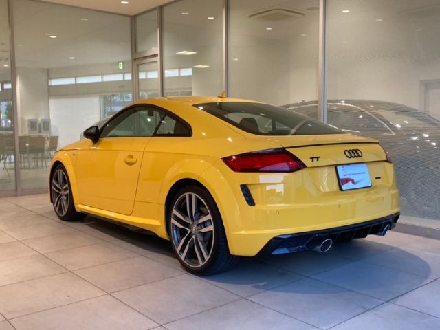 Audi TT Coupé