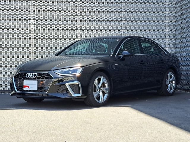 Audi A4 Sedan