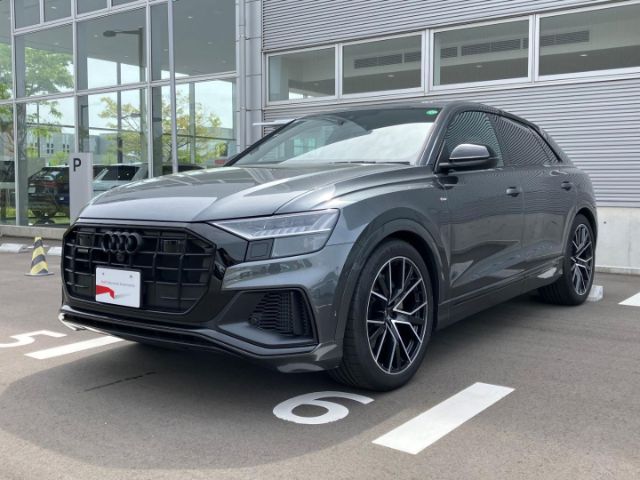 Audi Q8